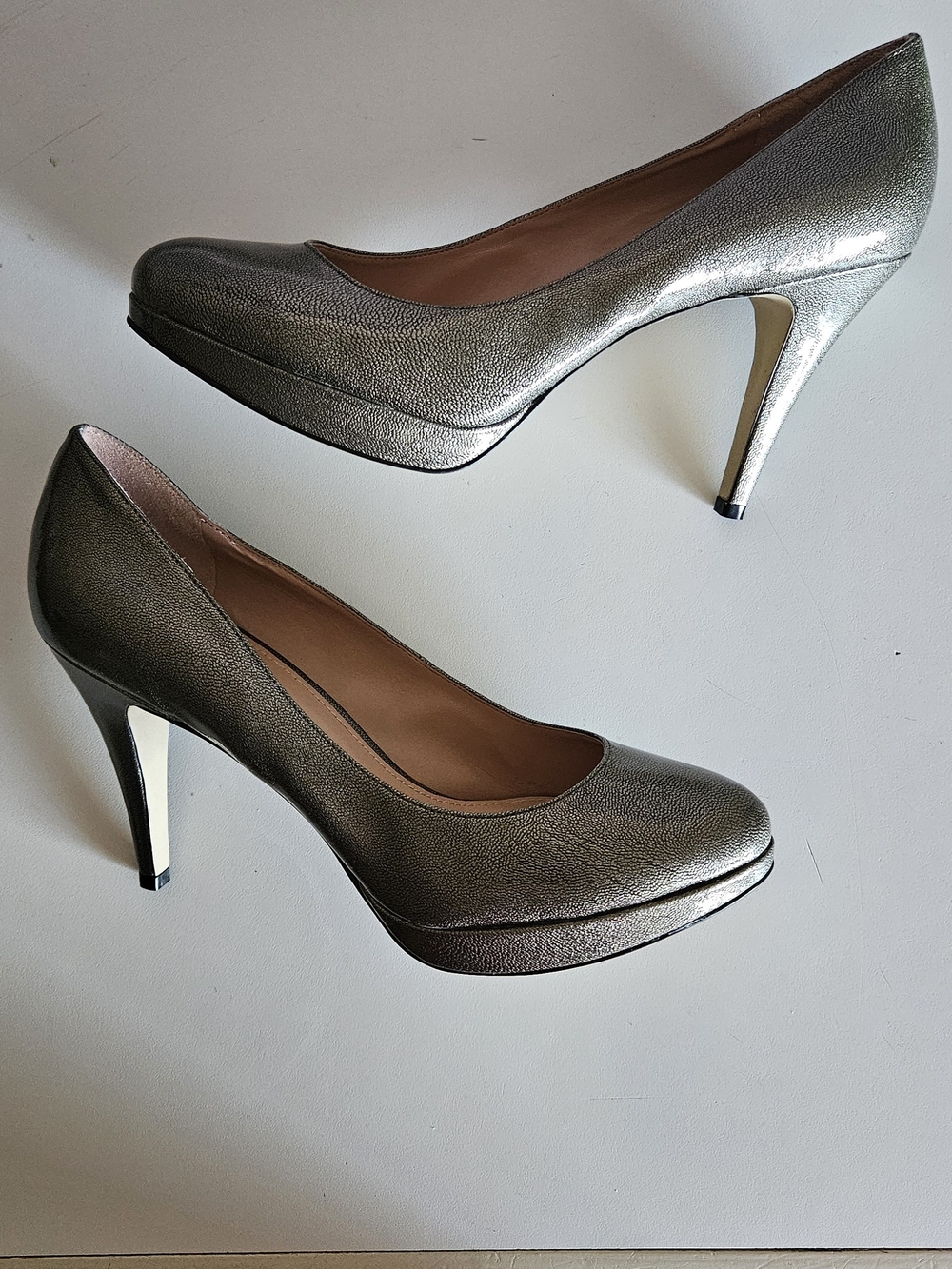 Enzo Angiolini Bronze Heels